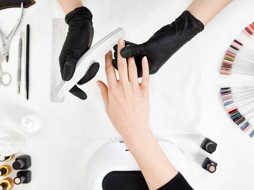 Sinem Keser Beauty Center - Tırnak Salonu